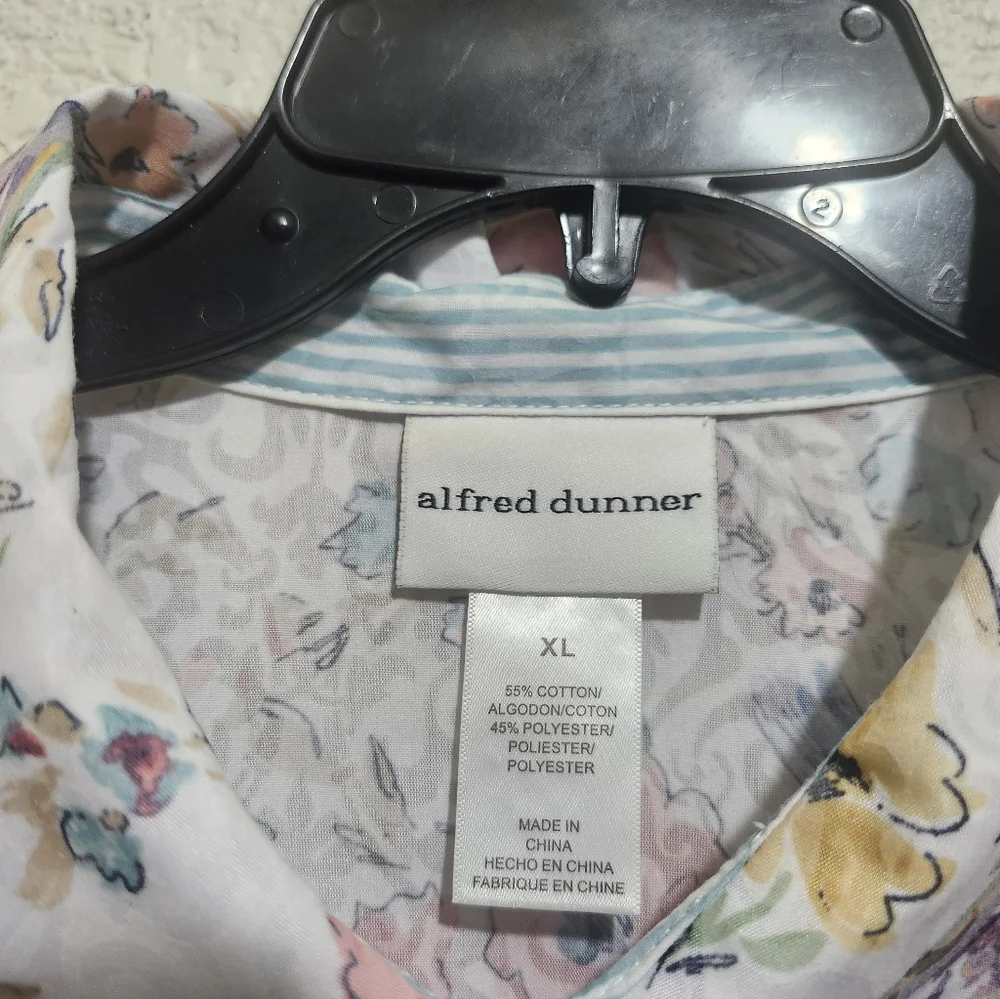 Alfred Dunner White Floral and Birds Button Down Shirt Blouse - Picture 3 of 10